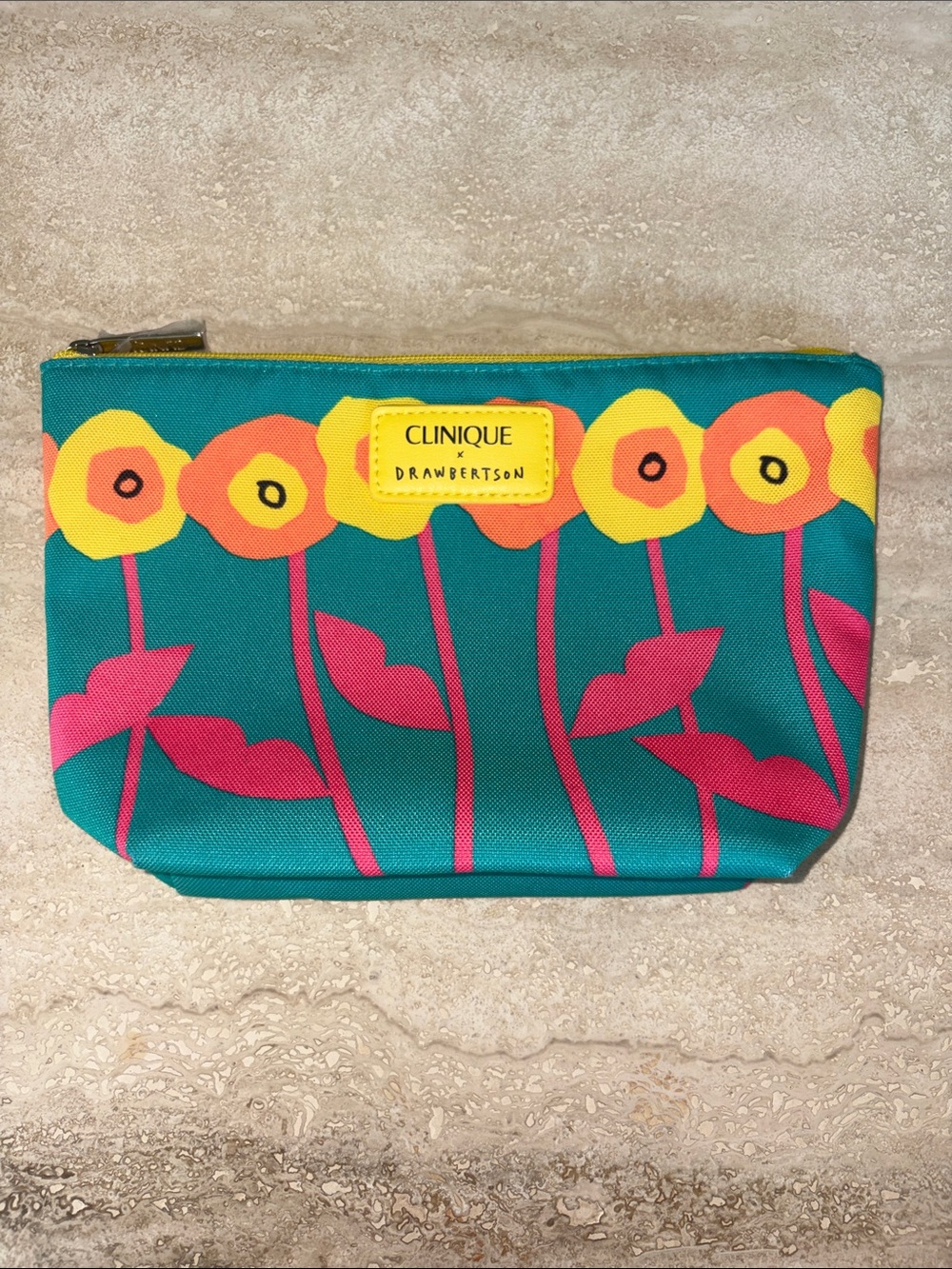 💐Clinique Floral Cosmetic Pouches - 2💐 - Picture 3 of 4
